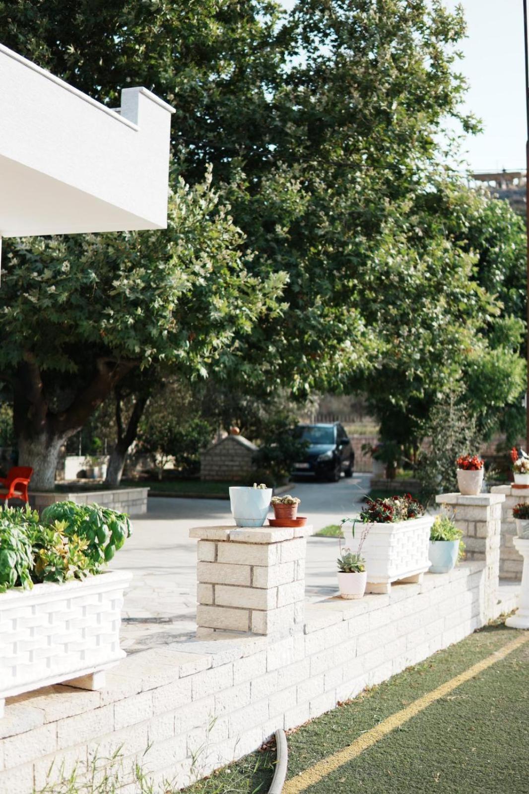 Gardenia Rooms Saranda Extérieur photo